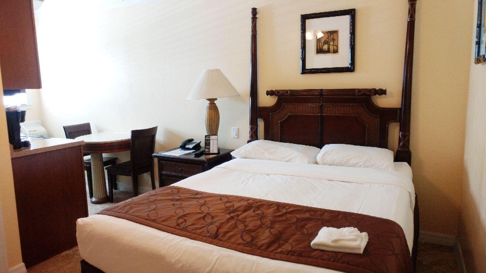 Flamingo Inn ฟอร์ตมายเยอร์สบีช ภายนอก รูปภาพ