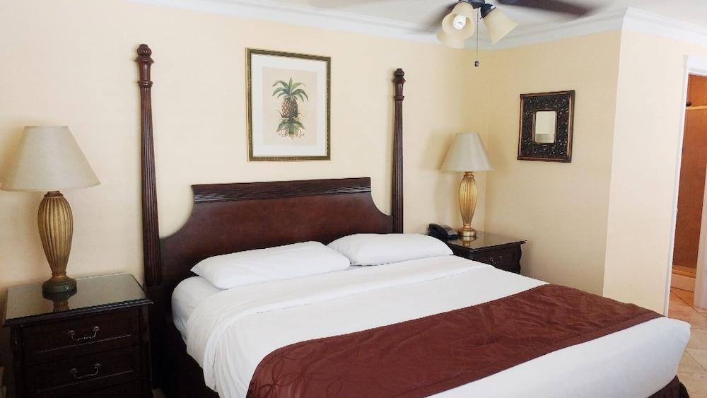 Flamingo Inn ฟอร์ตมายเยอร์สบีช ภายนอก รูปภาพ