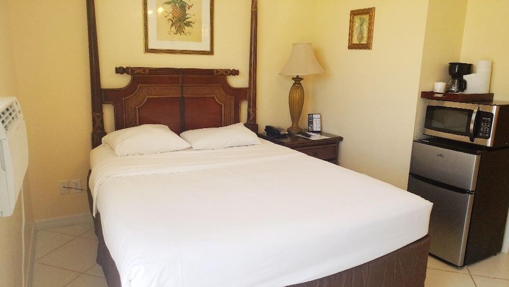 Flamingo Inn ฟอร์ตมายเยอร์สบีช ภายนอก รูปภาพ