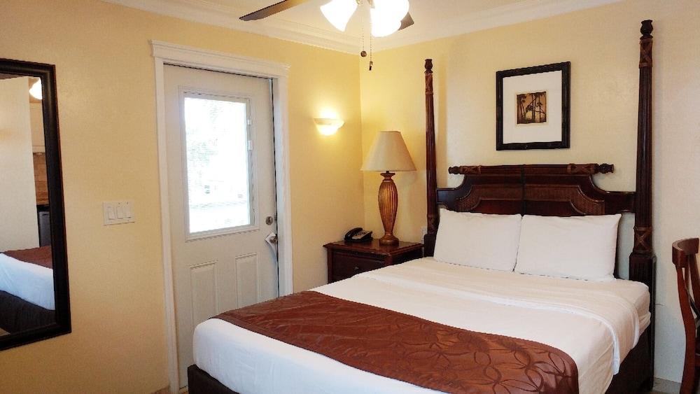 Flamingo Inn ฟอร์ตมายเยอร์สบีช ภายนอก รูปภาพ